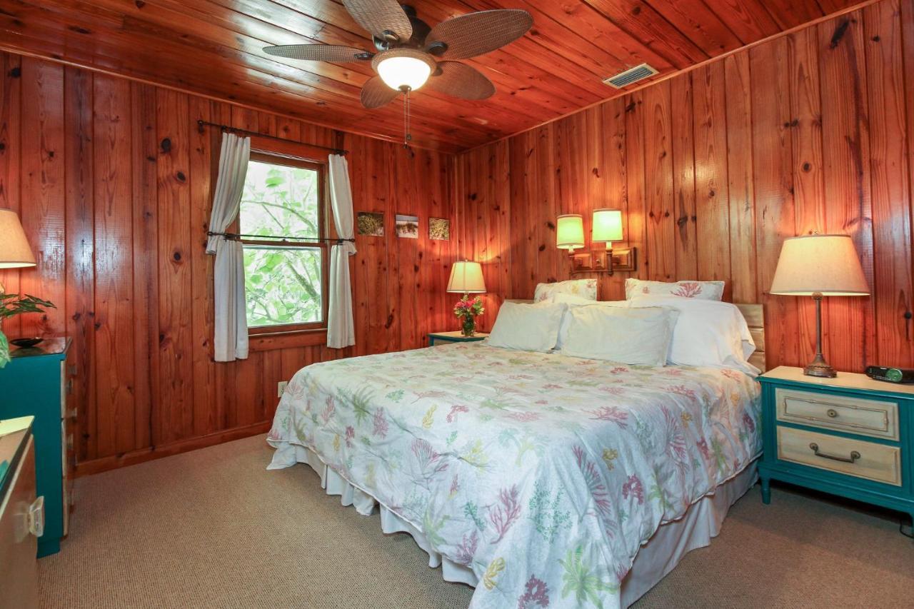 Bamboo Apartments Holmes Beach Extérieur photo